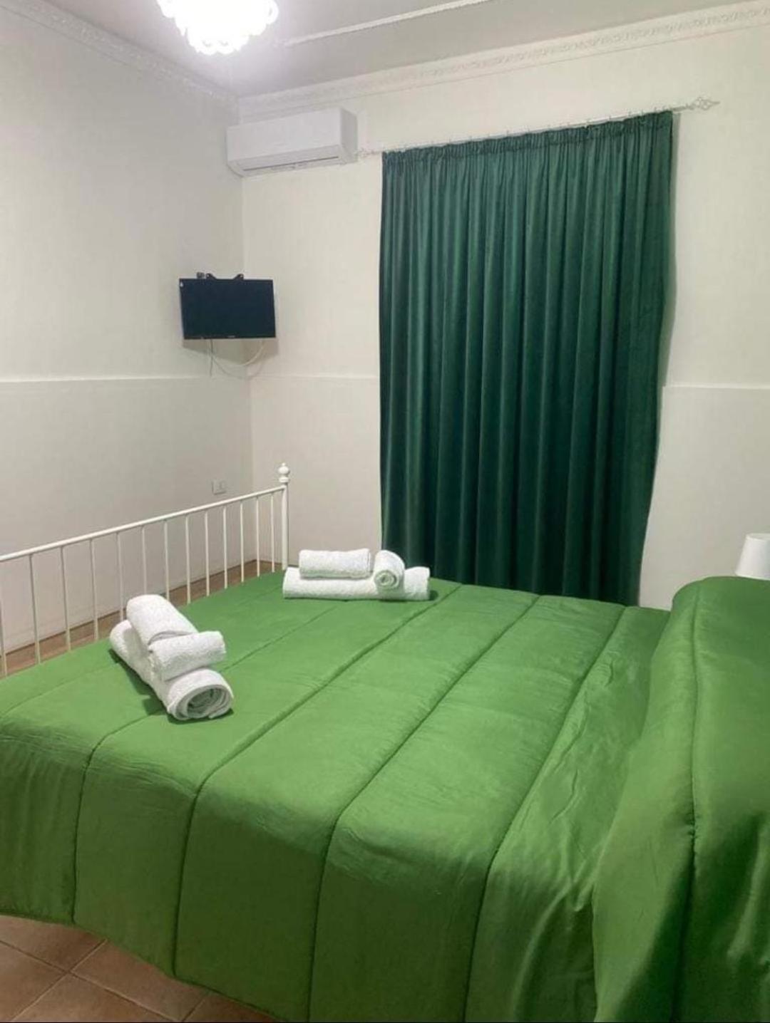 Casa Vacanze Paola Porto Empedocle Exteriör bild